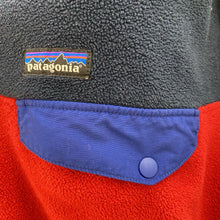 Load image into Gallery viewer, Patagonia fleece sweater M