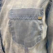 Load image into Gallery viewer, FDJ button up 8