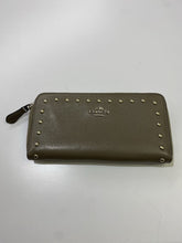 Load image into Gallery viewer, Coach full zip wallet