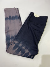 Load image into Gallery viewer, Aerie Offline leggings NWT L