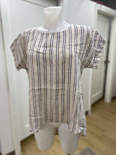 Load image into Gallery viewer, Terzo Millennio linen top S