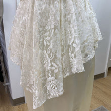Load image into Gallery viewer, Vintage cream dress M