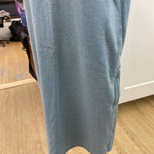 Load image into Gallery viewer, Roots sweatshirt dress M