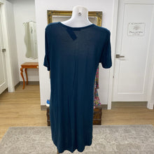 Load image into Gallery viewer, Wilfred t-shirt dress M
