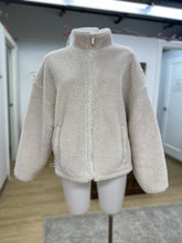 Load image into Gallery viewer, ALO teddy jacket S