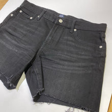 Load image into Gallery viewer, Gap denim shorts 29