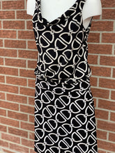 Load image into Gallery viewer, White House Black Market dress 8