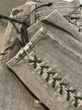 Load image into Gallery viewer, Hudson The Stevie jeans 26