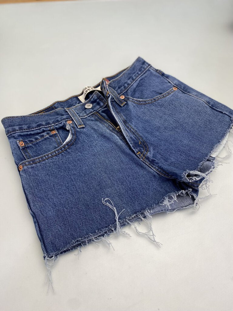Levis denim shorts 30