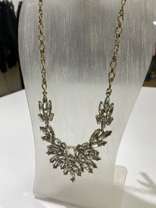Banana Republic crystal statement necklace NWT