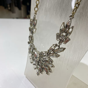 Banana Republic crystal statement necklace NWT