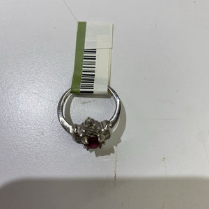 .925 ring w CZ/red stone