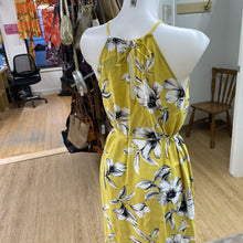 Load image into Gallery viewer, Banana Republic floral maxi dress 0
