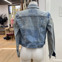 Load image into Gallery viewer, Levis denim jacket S

