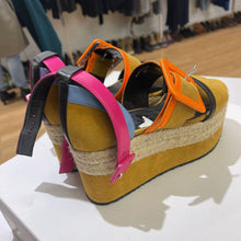 Load image into Gallery viewer, Pierre Hardy platform espadrille sandals 35
