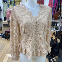 Load image into Gallery viewer, Ultra Pink lace top M
