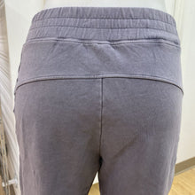 Load image into Gallery viewer, Babaton jogger pants XS
