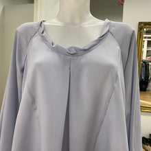 Load image into Gallery viewer, Rebecca Taylor oversized flowy top 4
