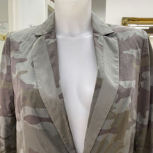 Load image into Gallery viewer, Diesel satiny camo blazer S
