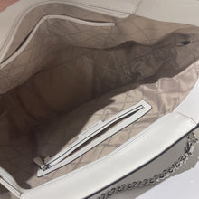 Load image into Gallery viewer, Michael Kors pebbled leather tote
