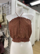 Load image into Gallery viewer, H&amp;M lace crop top NWT 6
