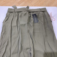 Load image into Gallery viewer, Studio Point pants M NWT
