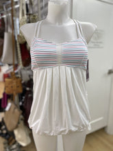 Load image into Gallery viewer, Zella tank w bra NWT M
