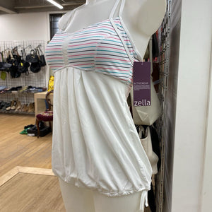Zella tank w bra NWT M
