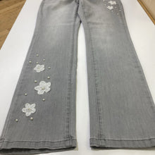 Load image into Gallery viewer, Laura petites jeans 8
