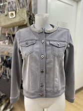 Load image into Gallery viewer, Laura denim jacket S
