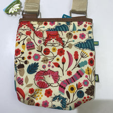 Load image into Gallery viewer, Lilly Bloom small crossbody NWT
