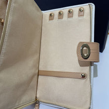 Load image into Gallery viewer, Wolf 1834 Chloe travel case NWT
