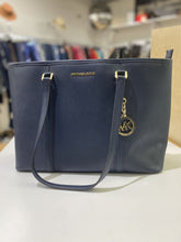 Load image into Gallery viewer, Michael Kors Saffiano leather tote
