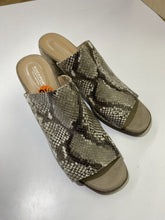 Load image into Gallery viewer, Rockport snake print sandals 9.5
