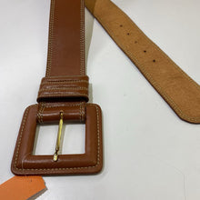 Load image into Gallery viewer, Ports International wide leather belt L
