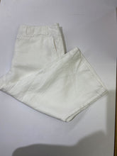 Load image into Gallery viewer, Talbots lined linen capris 12p
