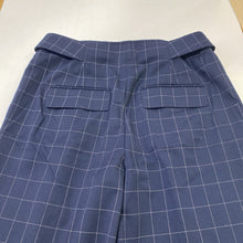 Load image into Gallery viewer, Club Monaco pleated pants 4
