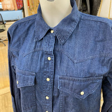 Load image into Gallery viewer, Banana Republic (outlet) denim shirt M
