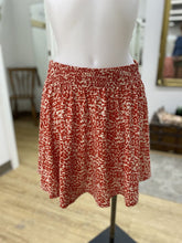 Load image into Gallery viewer, H&amp;M mini skirt S
