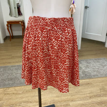 Load image into Gallery viewer, H&amp;M mini skirt S
