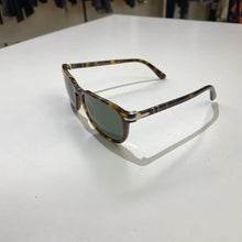 Load image into Gallery viewer, Persol tortoiseshell frame sunglasses
