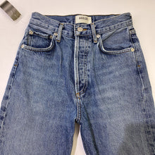 Load image into Gallery viewer, AGolde botton fly jeans 23
