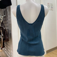 Load image into Gallery viewer, Babaton silk tank S

