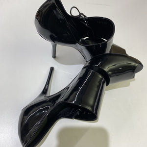Gucci patent heels 40