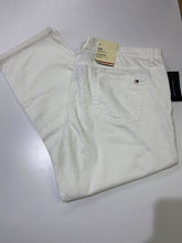 Load image into Gallery viewer, Tommy Hilfiger crop jeans NWT 16
