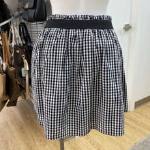 Load image into Gallery viewer, Vero Moda gingham skirt S
