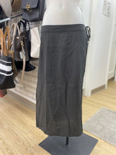 Load image into Gallery viewer, Kaliyana linen blend open skirt S/M
