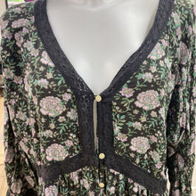 Load image into Gallery viewer, American Eagle floral top XXL
