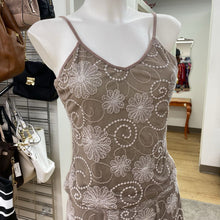 Load image into Gallery viewer, Hugging kisses lace tank S
