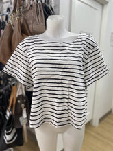Load image into Gallery viewer, J Crew top XL
